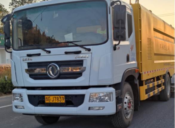 Dust-free sweepers used in road construction_2